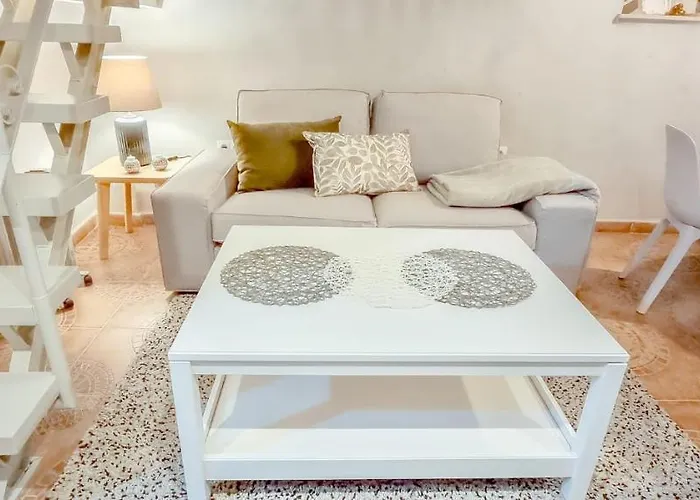 Molinillo 2 Bedrooms In Center