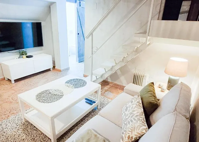 Molinillo 2 Bedrooms In Center